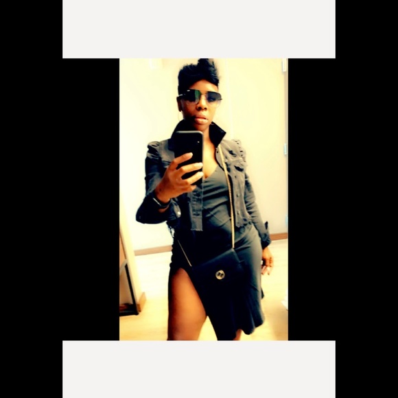 Meet your Posher, T. Michelle - Picture 2 of 5